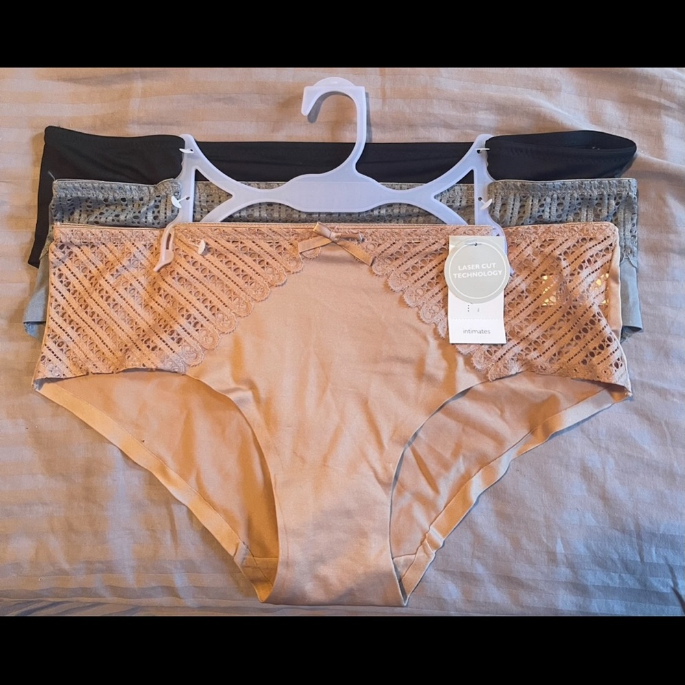 Nwt Set of 3 Cream, Gray and Black Lace Trim Panties. NWT. Size XL